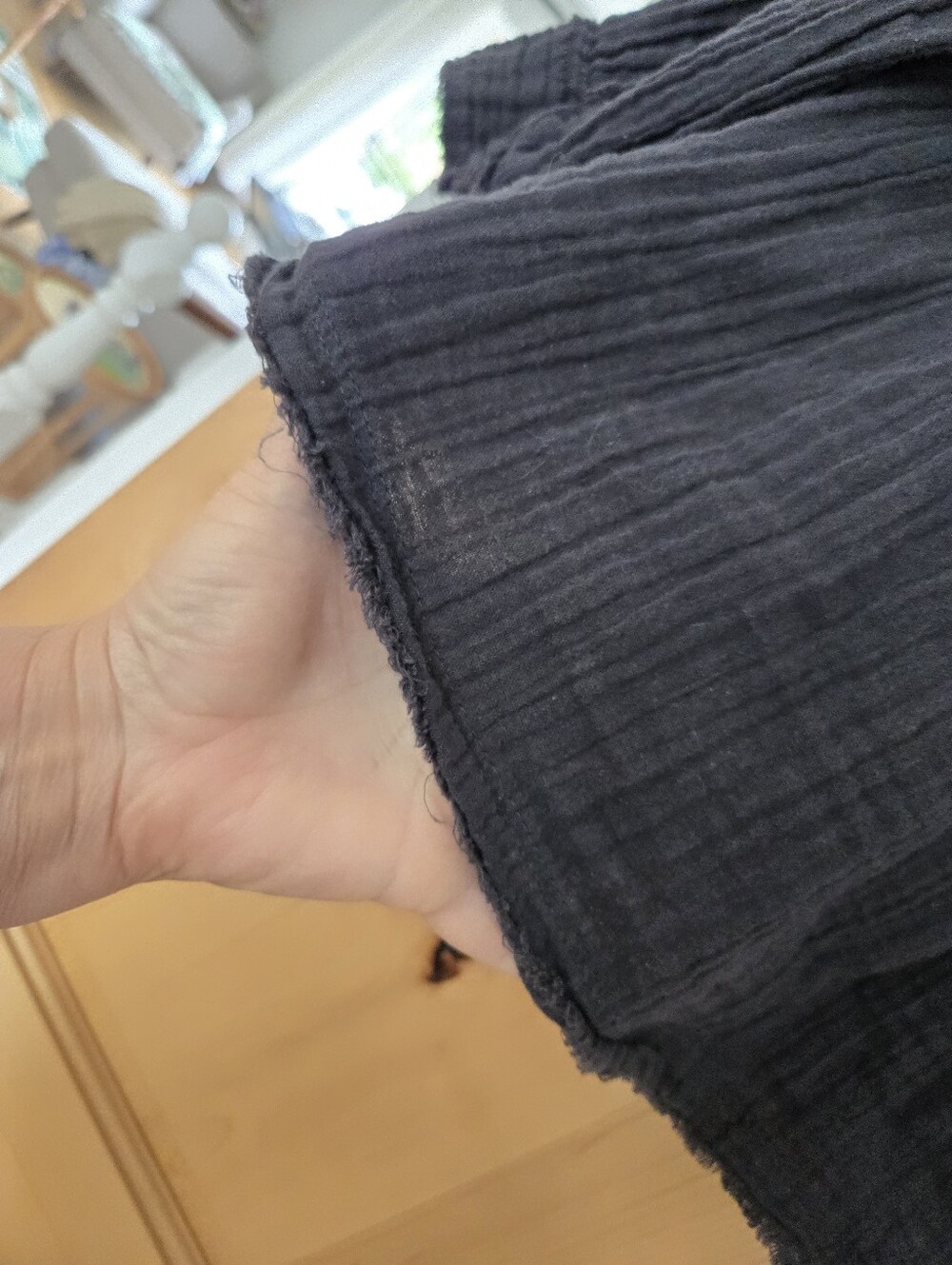 Natural Life Women's Black Gauze Pullover Top Large - Picture 7 of 9